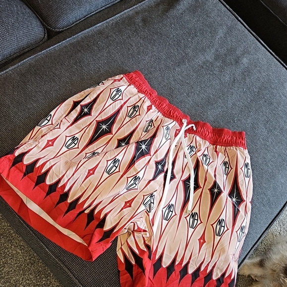 Amiri trunks